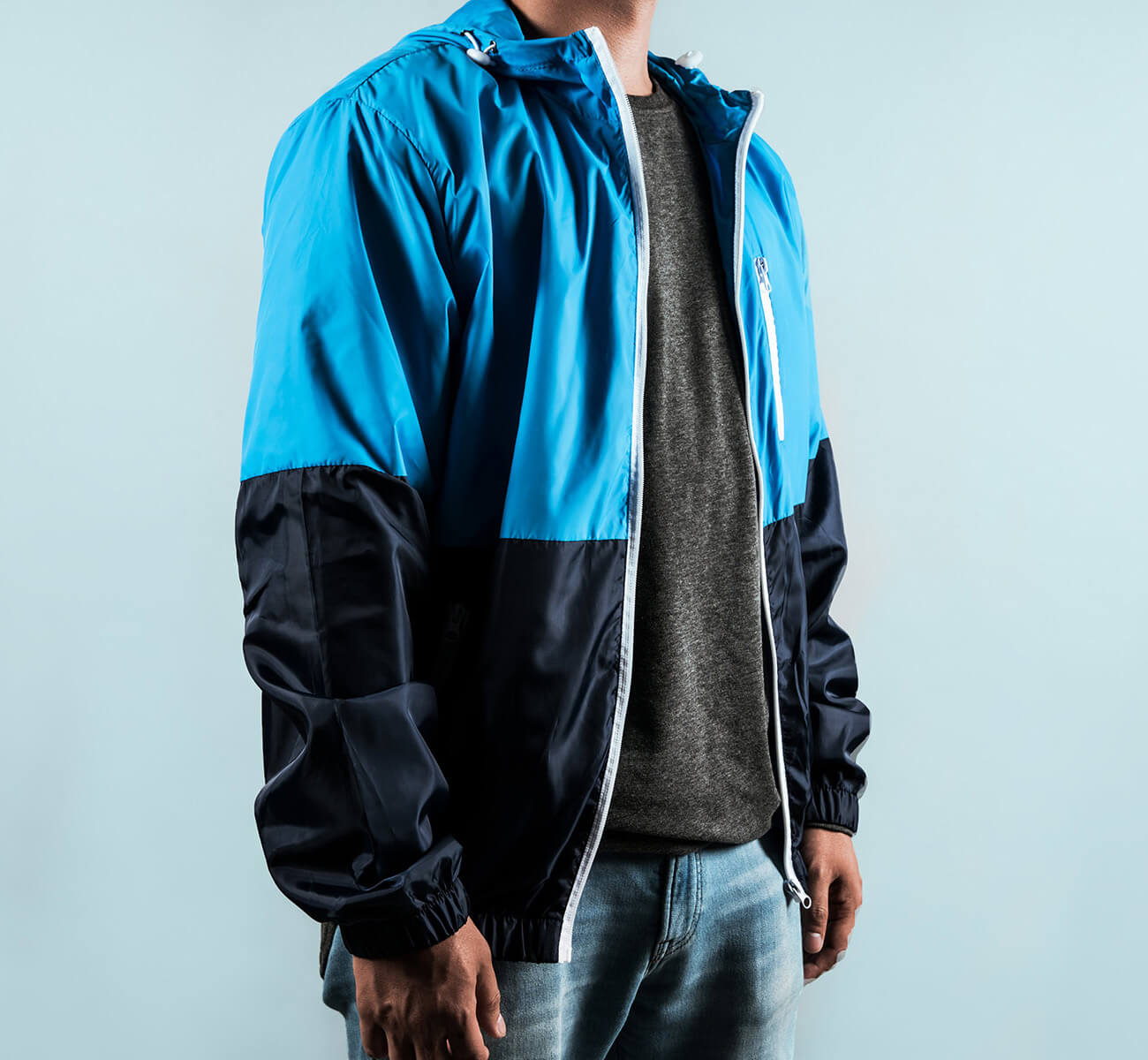 wind-breaker-in-blue_4460x4460